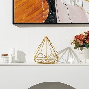 Boule de diamant Sharpe en fer doré élégant Décoration intérieure décorative géométrique pour étagères Tables dans les salons et les chambres à coucher - Product Image 5