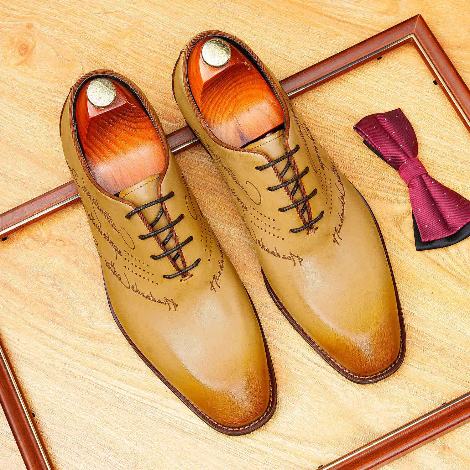 สีน้ำตาล