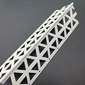 Profilé d'angle blanc - Aucun maillage n'est installé aux angles des murs pour renforcer et protéger les bords contre les dommages - Product Image 1