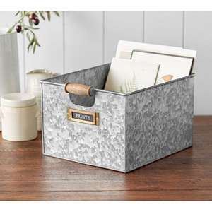 Soporte de tejido de metal galvanizado de granja industrial con un aspecto vintage elegante e ideal para los amantes de la decoración rústica - Product Image 2