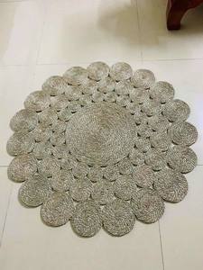 Artesanías de mimbre de alta calidad-Alfombrilla de juncia utilizada para la decoración del hogar con diseño moderno - Product Image 4