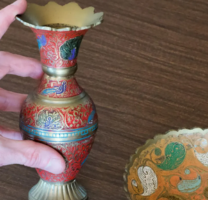 Ensemble de vase et de bol en laiton artisanal vintage, gravé à la main, travail métallique moghol, décor floral orné en relief, centre de table pour la décoration de la maison - Product Image 3