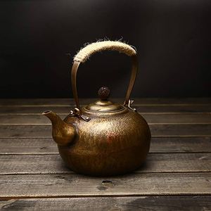 Bouilloire en cuivre brillant de haute qualité de conception professionnelle pour la cuisine à des fins domestiques et le dessus de table créatif fabriqué à la main - Product Image 5