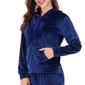 Elegante chándal de terciopelo para mujer, 100% algodón, tela transpirable, cómodo cuello con capucha, ajuste perfecto para todos los tamaños, conjunto de invierno - Product Image 6