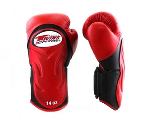 Guantes de boxeo de alta calidad Logotipo personalizado Entrenamiento profesional Sparring Guantes de boxeo de cuero de vaca - Product Image 5