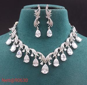 Élégant AD Teardrop Design Pierre Collier Boucles D'oreilles Ensemble pour les Femmes pour les Fêtes de Mariage Occasions Spéciales Mode Pendentifs et Charmes - Product Image 3