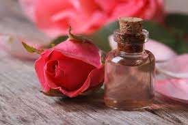100% pure rose damascena Essentie Oil Wholesale Bulk rose damascena Oil Natural and Pure rose damascena oil - Product Image 2