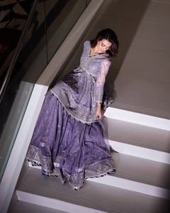 Vente chaude Designer Sarree Saree Sari Modèle 1050 par AJM TRADE HOUSE pour les vêtements de style pakistanais et indien - Product Image 5