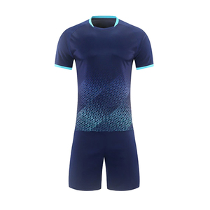 Ensemble de maillots de football personnalisés avec impression de logo 2024, créez votre propre design, prix bas, grande taille, haute qualité, service OEM, 100% polyester - Product Image 1