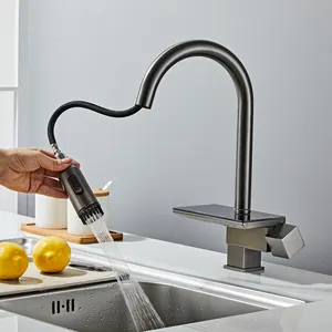 Кухонный смеситель с цифровым дисплеем - Product Image 2