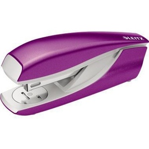 เครื่องเย็บกระดาษ Leitz NeXXt WOW 5502 แบบยึดติดแน่น/ถอดออกได้ สำหรับเย็บกระดาษ 30 แผ่น (80 กรัม/ตร.ม.) 26/6 โลหะ/พลาสติก สีม่วง พร้อมลวดเย็บ 200 ชิ้น - Product Image 1