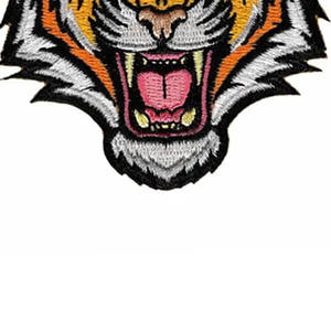 TEPRA SPORTS Parches Bordados de Alta Calidad Diseño Floral Único para Sombrero Uso Nueva Tela Hierro-En Estilo PVC Pakistán Hecho Corazón - Product Image 6