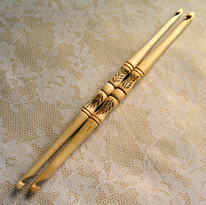 Crochet en bois artisanal, finition lisse, aiguille à tricoter en bois naturel pour fil et accessoires de couture DIY - Product Image 6