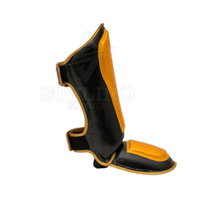 Protège-tibias de boxe pour adultes de haute qualité Logo personnalisé en cuir pour l'entraînement sportif Meilleur prix Équipement de protection - Product Image 5