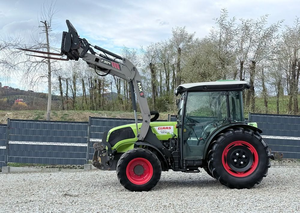 Tracteur agricole CLAAS NEXOS 240 F de haute qualité, tracteur à quatre roues motrices, tracteur agricole à prix réduit - Product Image 4