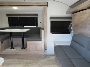 FOURNISSEUR DE CAMPING-CAR D'OCCASION 2025 Guulf Stream Ameri - Lite Super Lite 192DS - Product Image 2