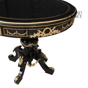 Mesa Redonda Clásica de Madera de Lujo con Acabado Negro y Detalles Dorados Hechos a Mano - Product Image 4