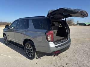 Chevrolet Tahoe Z71 4 portes SUV 4x4 2023 d'occasion en excellent état - Product Image 3