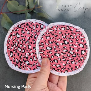 แผ่นรองน้ำนมแบบใช้ซ้ำได้แผ่นรองที่ซักได้ของขวัญสำหรับคุณแม่ใหม่ของขวัญสำหรับให้นมลูกพิมพ์ลายเสือดาว - Product Image 2