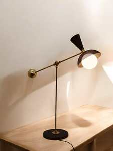 Lampe de table ou lampe de lecture en laiton Décoration intérieure - Product Image 5