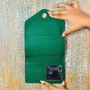Bolso de Mujer Personalizado Estilo Vintage, de Primera Calidad, con Diseño Floral Verde, Estilo Occidental, de Cuero Vacuno Genuino, Regalos para Vaqueras - Product Image 4