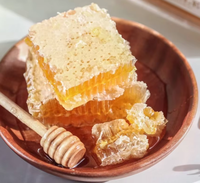 Gâteau au miel de fleurs 100% naturel Délice riche, cru et prêt à déguster Dessert d'origine vietnamienne Goût // Mme Lily
