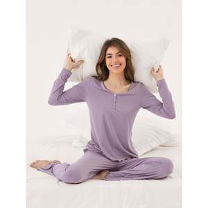 Conjunto de Pijama Personalizado Premium de Bambú Acanalado con Cuello en V y Manga Larga, Suave y Transpirable, Tejido con Estampado Personalizado y Cordón Ajustable para Otoño - Product Image 5