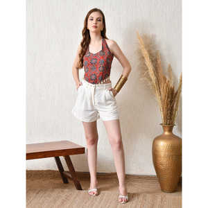 Eleva tu aspecto con blusa de encaje azul boho-chic con dobladillo asimétrico elástico en la espalda para fiesta, Top de verano 100% de algodón - Product Image 5