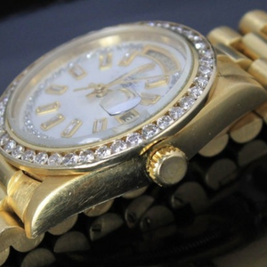 Venta caliente de lujo de oro Diamante de acero inoxidable personalizado hombres de negocios reloj de pulsera relojes de cuarzo para hombres - Product Image 5