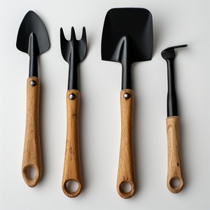 Ciseaux de jardin en fer de qualité supérieure en surface patinée antique faits à la main avec des lames de précision conçues pour l'utilité et la décoration - Product Image 4