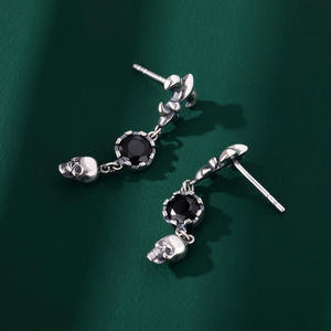 Boucles d'oreilles pendantes Jeulia Iris & Skull en argent sterling à coupe ronde - Product Image 6