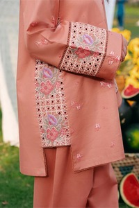 Lehenga Choli brodé pour filles pakistanaises, vêtements de fête, pour mariage, Eid et occasions festives, en acrylique - Product Image 4