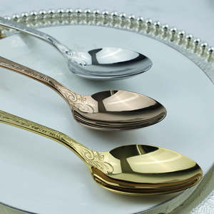 Ensemble de couverts élégants en acier inoxydable classique de trois pièces couverts écologiques avec poignées gravées Décors de salle à manger élégants - Product Image 5