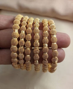 Conjuntos de joyería nupcial artificial de lujo con brazalete elegante dorado de moda 2025 por AA IMPEX - Product Image 4