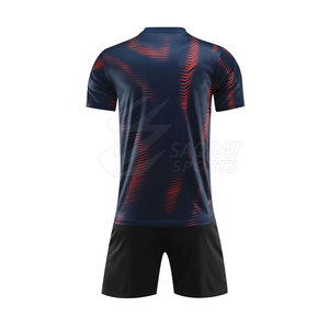 Fabricant d'uniformes de football personnalisés - Dernier design respirant et léger 100% polyester, service OEM - Product Image 2