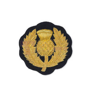 Parche de insignia bordado a mano con respaldo de tela duradero Insignia de bordado a mano decorativa - Product Image 5