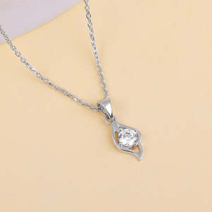 Anushka Sharma จี้925หยดน้ำค้างสีเงินแนววินเทจของผู้หญิงทันสมัยสายสร้อยชุบทองประดับเพทายไข่มุกหินคลาสสิก - Product Image 4