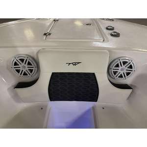 Embarcación Nueva 2025 Tidewater 232 CC Adventure con Consola Central, Casco de Fibra de Vidrio y Diseño Premium con Serigrafía - Product Image 3