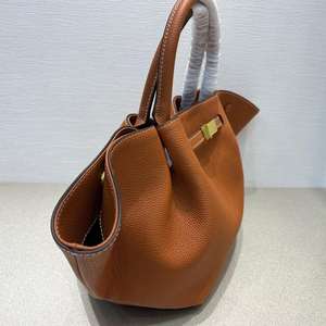 2025 New Large Capacity Genuine Leather Tote <b>Bag</b> for Women with Detachable Strap, <b>Gold</b> Hardware for Daily Use - Product Image 3