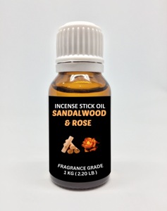 Grossiste en bâtonnets d'encens naturels au bois de santal et à la rose, et huiles parfumées - Product Image 1