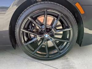 Nouvelle BMW Série 8 M850i 2025, toutes options - Product Image 2