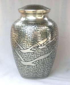 Metal Pet Cremation <b>Urns</b> With Unique Design <b>for</b> <b>Ashes</b> Wholesale Cheap Price Cremation Jar <b>for</b> Funeral Supplies Metal <b>Urns</b> - Product Image 5