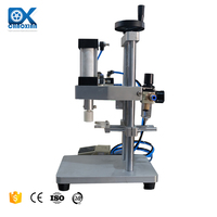Machine de capsulage semi-automatique pour flacons de parfum arabes élégants givrés avec collier de 12 mm – Capsuleuse pour parfums masculins