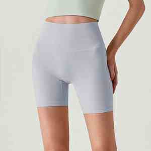 กางเกงขาสั้นออกกำลังกายผู้หญิงเอวกลาง 2 in 1 รุ่นใหม่ ผลิตจากวัสดุรักษ์โลก เหมาะสำหรับวิ่ง ออกกำลังกาย ยิม และโยคะ - Product Image 4