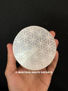 Selenite บอร์ดลูกตุ้มแกะสลักแผ่นชาร์จหินอาเกตสไตล์ฮวงจุ้ยแผ่นแกะสลักด้วยมือขนาด75-80มม. - Product Image 6