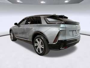 ¡VERSIÓN POPULAR! Subasta de Concesionarios: Coche Usado 2024 LYRIQ Tech SUV AWD - Product Image 4