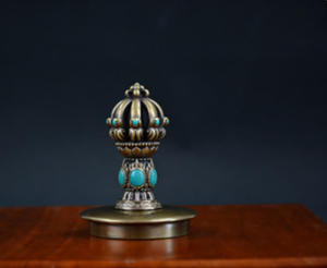 Pilons magiques tibétains tantriques artisanaux en laiton antique sur mesure – Pilon Vajra en laiton - Product Image 4