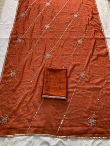 Sari en soie or premium avec broderies lourdes, fils, codding et sequins, parfait pour la saison des mariages - Product Image 4