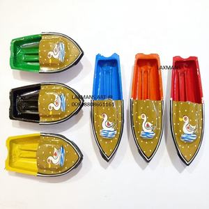 Barco de vapor Pop hecho a mano, juguetes de hojalata, Putt de plástico inspirado en la India y barcos Tuk pintados, barcos Pop - Product Image 1
