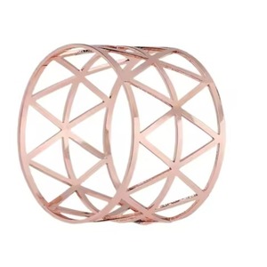 Hermoso soporte de servilleteros de metal dorado para bodas y ocasiones especiales para decoración de fiesta de Hotel en casa - Product Image 2